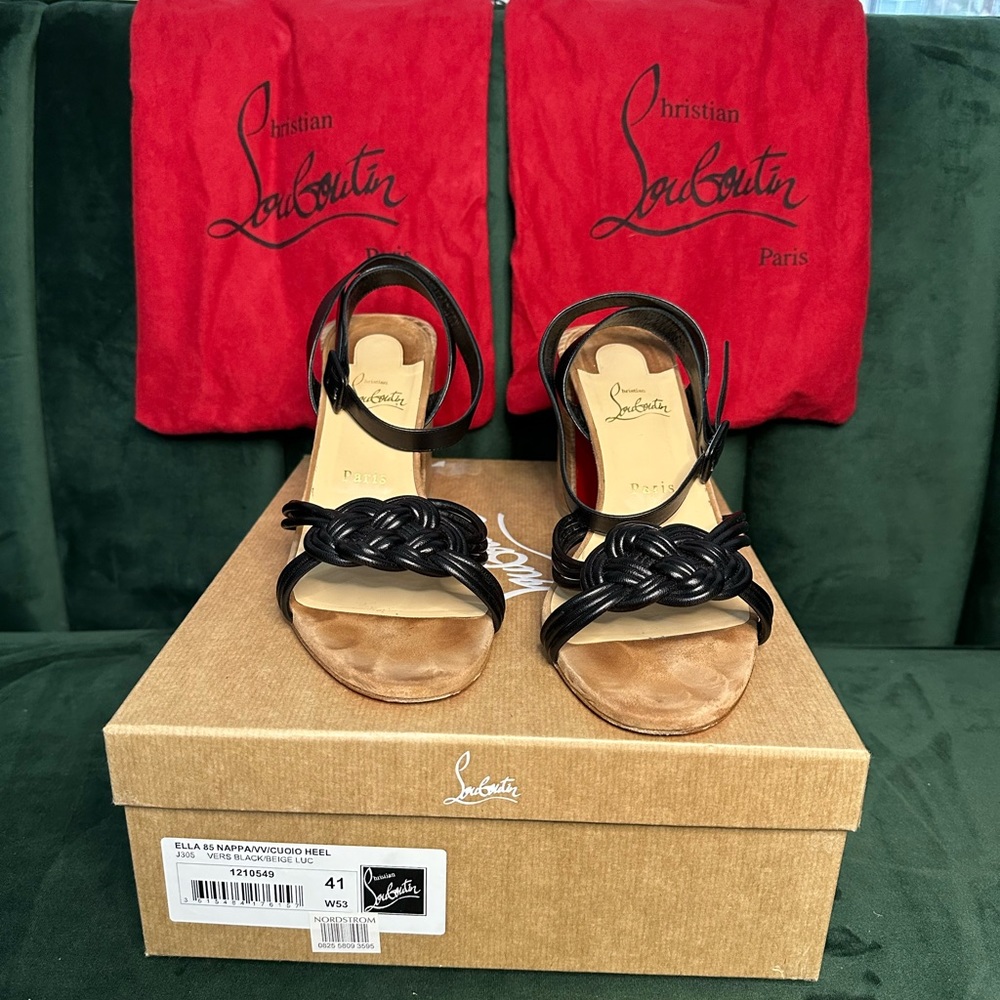 CHRISTIAN LOUBOUTIN
Ella Leather Sandals 85